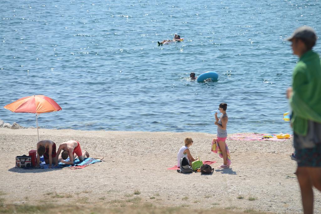 Eurocamp Mobile Homes At Campsite Porton Biondi Rovinj Ngoại thất bức ảnh
